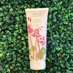 Margot Elena - Lollia This Moment Water Lily & Sun Blossoms Perfumed Shower Gel
